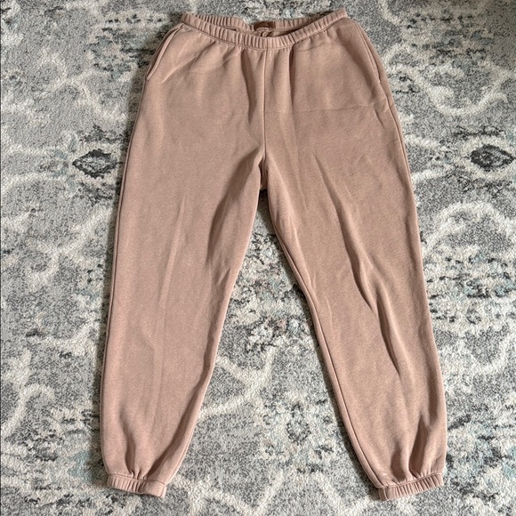 nuuds Pants - Nuuds Classic Sweatpants in Sand